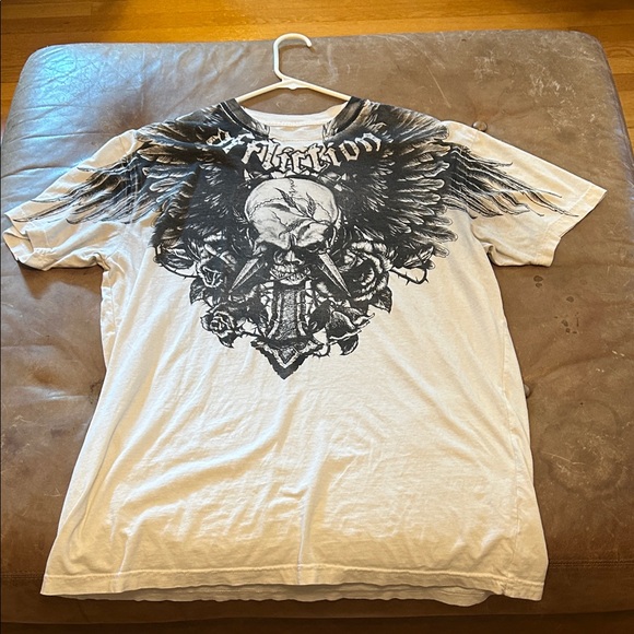 Affliction Men's White and Black Skull Graphic Tee - Picture 1 of 5